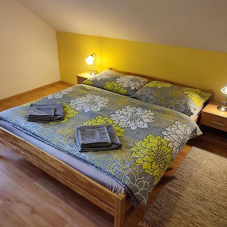 Apartmany Zachar Bešeňová Екстериор снимка